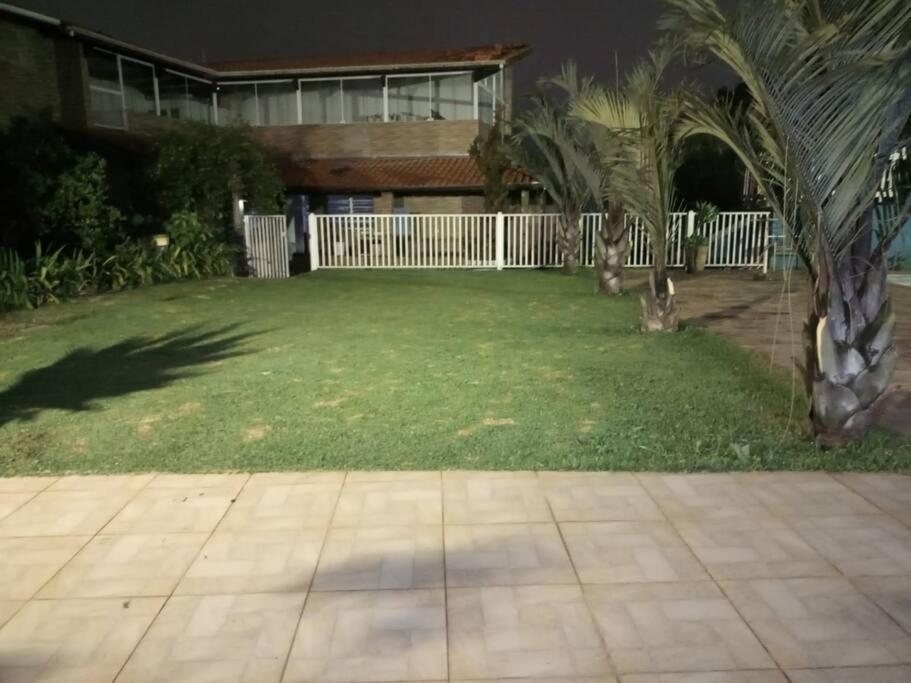 Casa de férias Rancho Da Diversao Com 4 Quartos